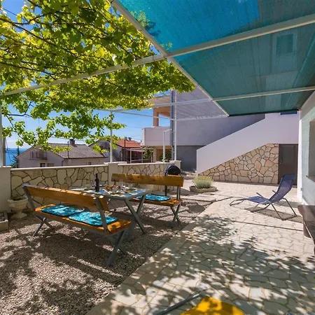 Holiday home Lovro *