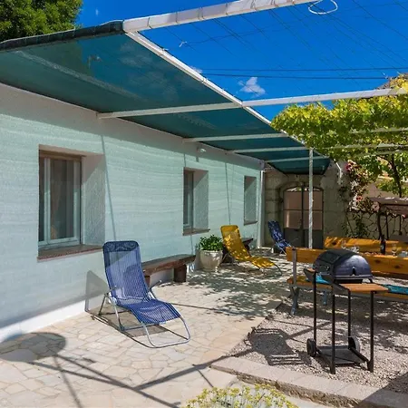Lovro Holiday home